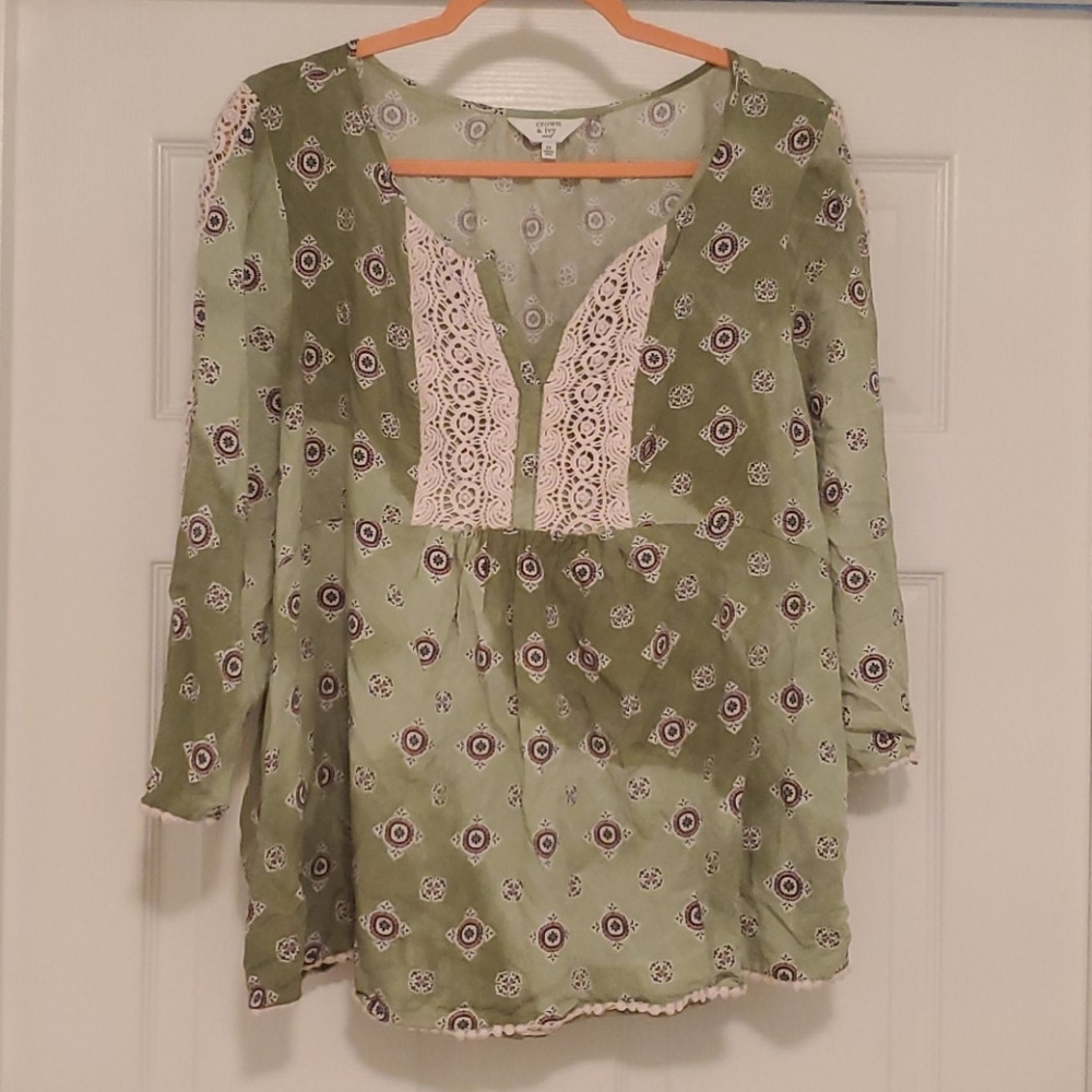 2/$10 Crown Ivy top